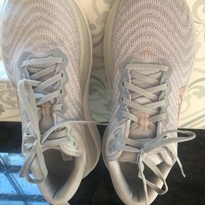 Women's Hoka Tennis Shoes